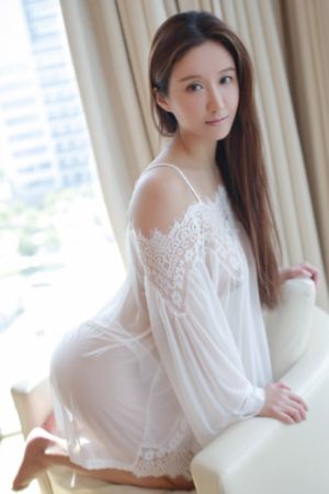 意大利伦理夜晚的女人