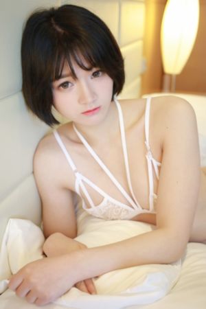 japan白嫩丰满老师xxhd