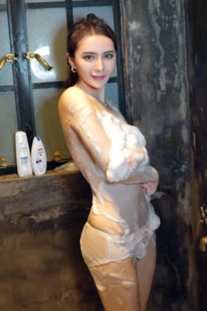 岳的奶又大又白又紧在线观看